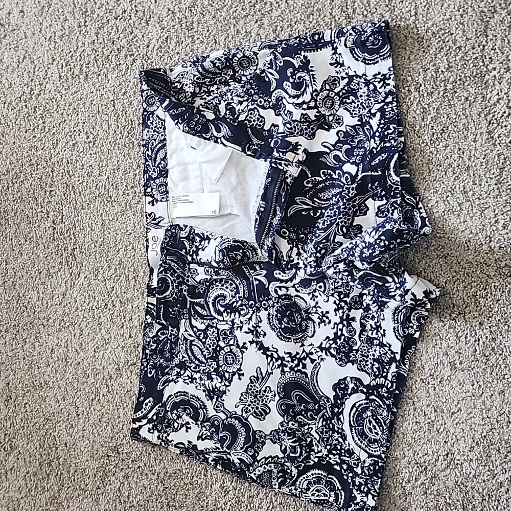 Patterned shorts